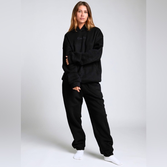 Comfrt Other - NIB Comfrt Signature Fit Hoodie Onyx Black Size XL Unisex